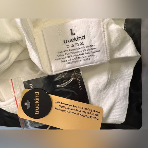 TRUEKIND Daily Comfort Wirefree Shaper Bra WHITE Support Stretch NWT L - Picture 3 of 8